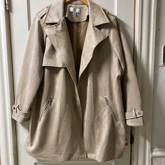 Magaschoni Jackets & Blazers - Magaschoni Women’s Tan Faux Suede Jacket 2X